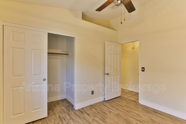 Building Photo - 1885 E Palomino Dr