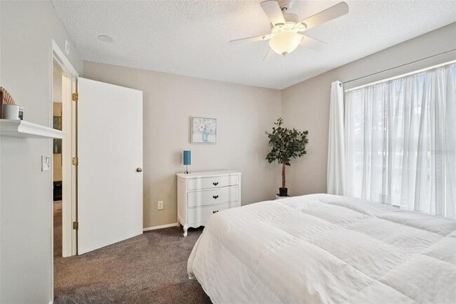 Building Photo - 2243 Andover Cir