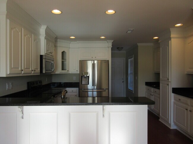 Building Photo - Beech Creek-Close to Shaw AFB