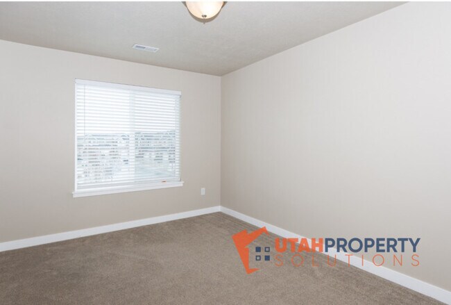 Building Photo - 5393 Borglum Ln