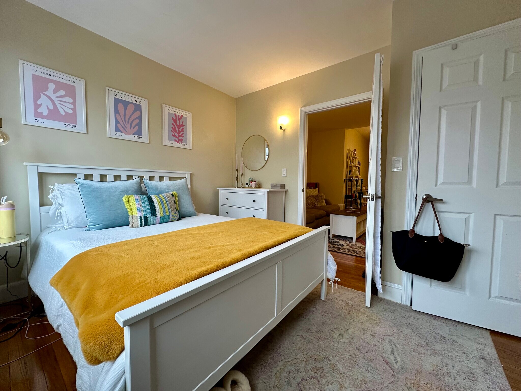 Building Photo - 65 Strathmore Rd