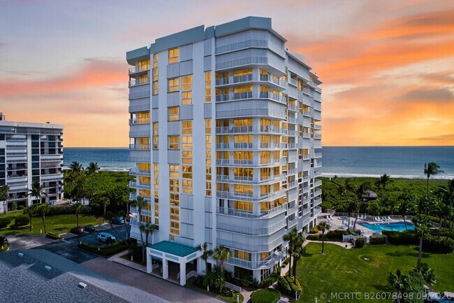 Building Photo - 2700 N Hwy A1A