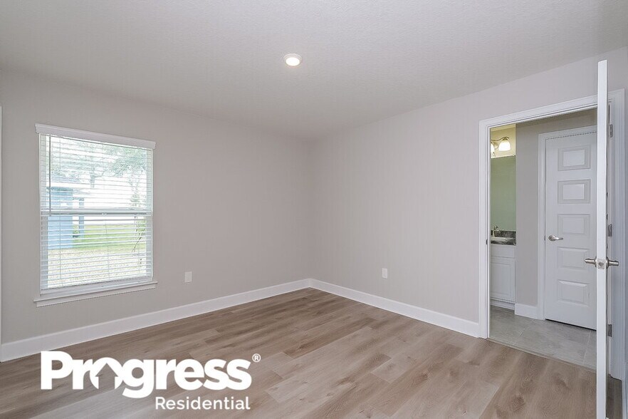 Building Photo - 14445 Potterton Cir