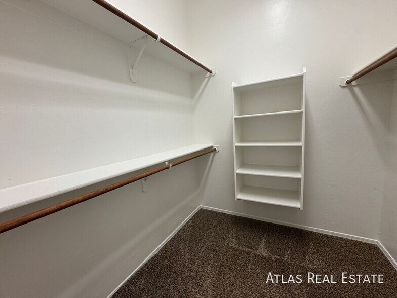 Building Photo - 4228 E Stony Meadow Dr