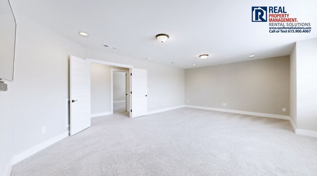 Building Photo - Gorgeous, Luxury home in Marymont Springs! Neighborhood pool and playground!