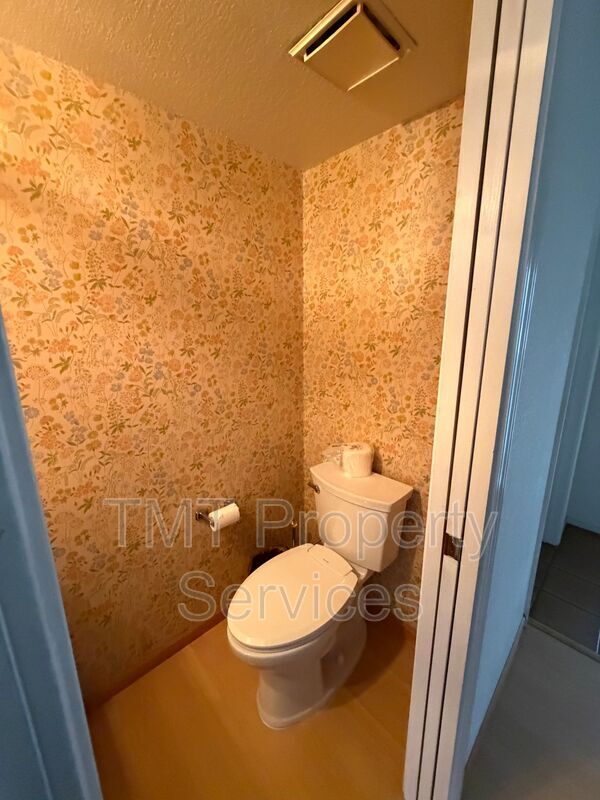 Building Photo - 2 Polvadera Ct