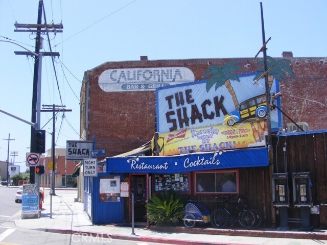 Building Photo - 325 Culver Blvd