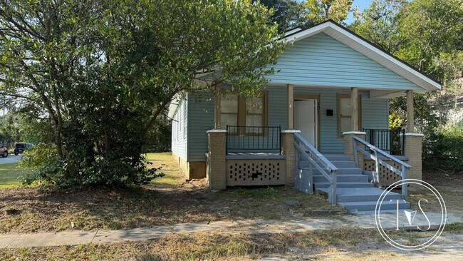 Primary Photo - RATE DROP ALERT (was $1900/month)!