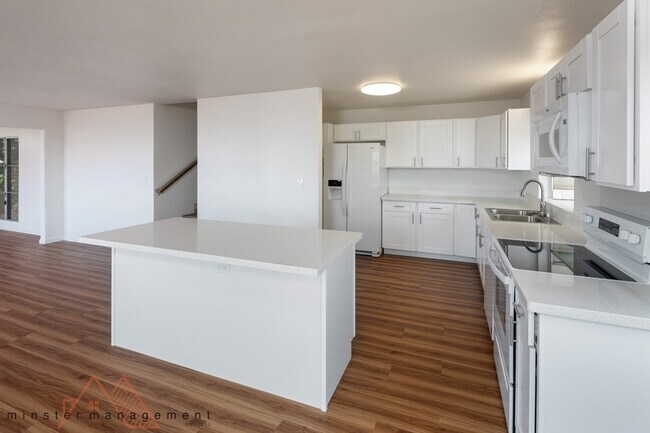 Building Photo - 92-1209 Makamai Place