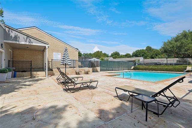 Building Photo - 7518 Woodthrush Dr
