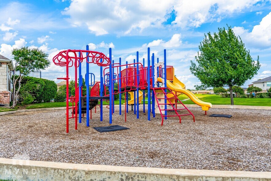 Building Photo - 8924 Sun Haven Way