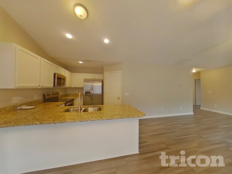 Building Photo - 113 Mariner Ct