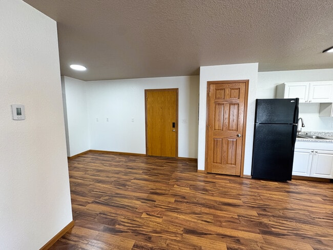 Building Photo - Theater Apartments Beulah