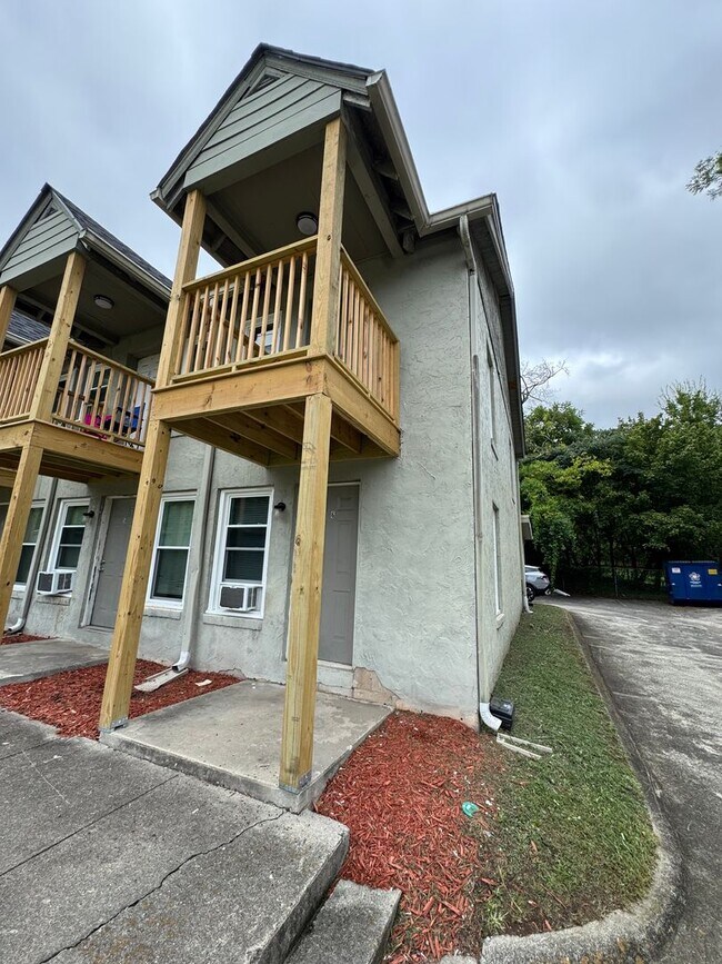 Building Photo - 1354 Cave Spring Rd SW