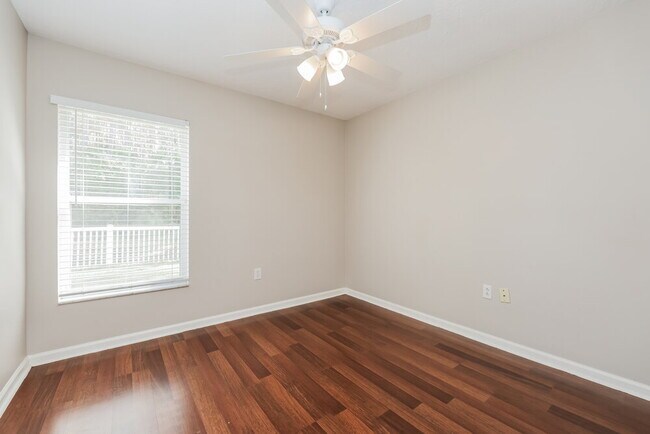 Building Photo - 5920 Count Turf Ln