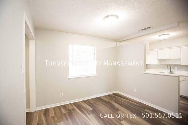 Building Photo - Move-In Special: 1/2 off of First Month's ...