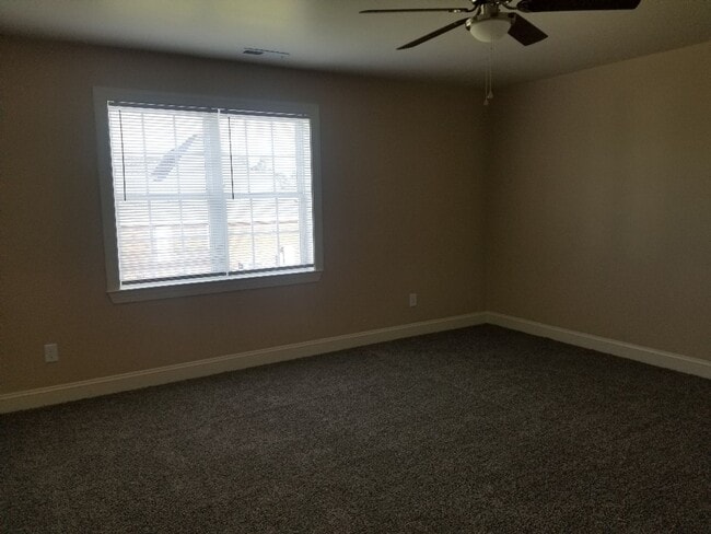 Building Photo - 806 NC-581