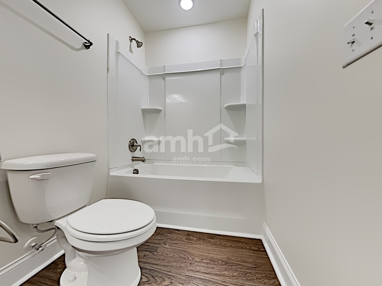 Building Photo - 157 Blackstone Dr