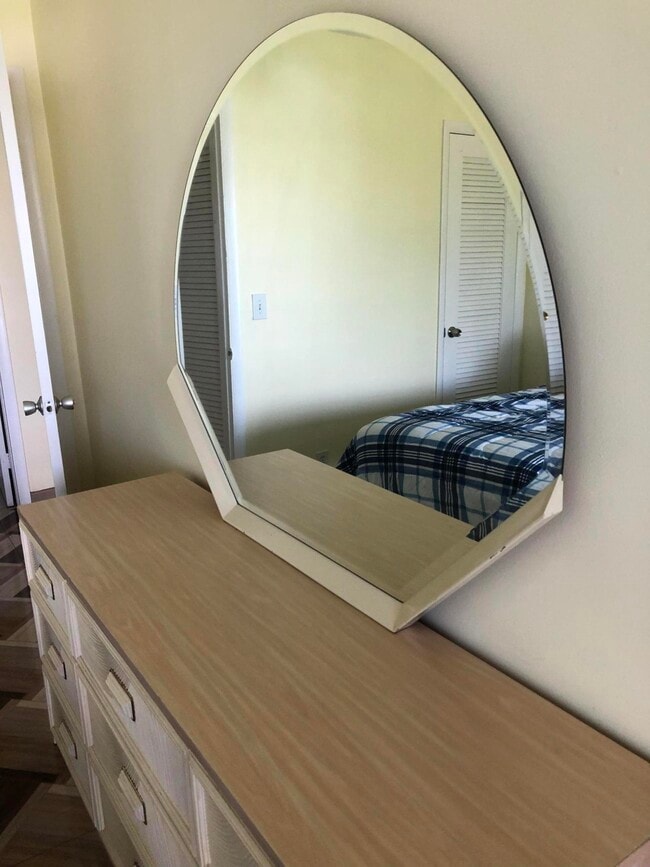 Building Photo - 23 Coventry A