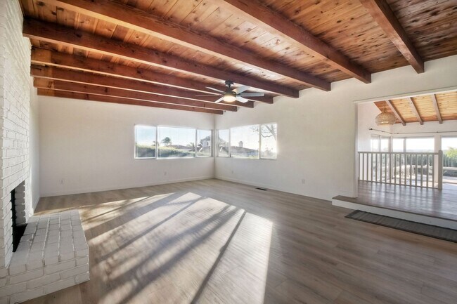 Building Photo - 766 Marsolan Ave
