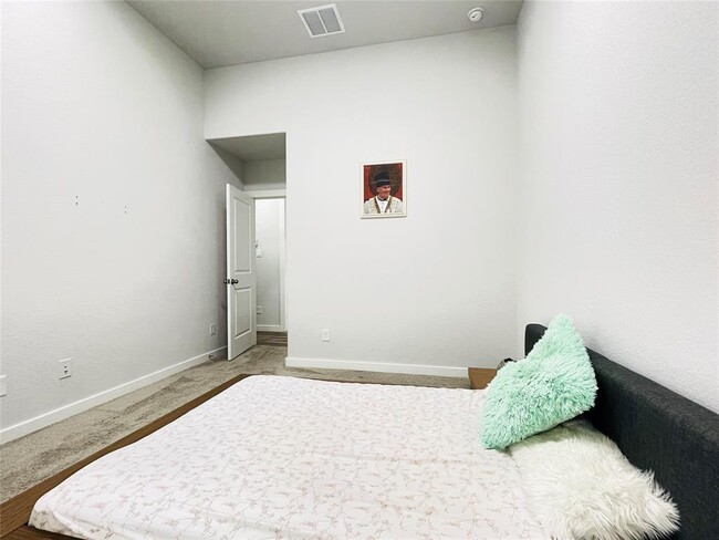 Building Photo - 18414 Kilbowie Pl