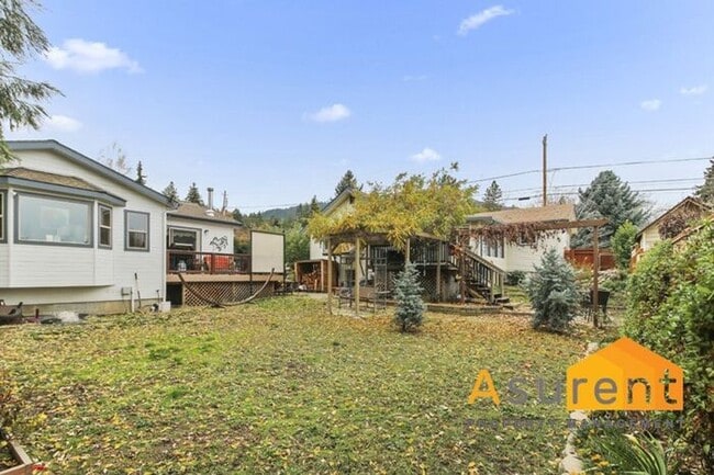 Building Photo - Great Unit Available Now!
