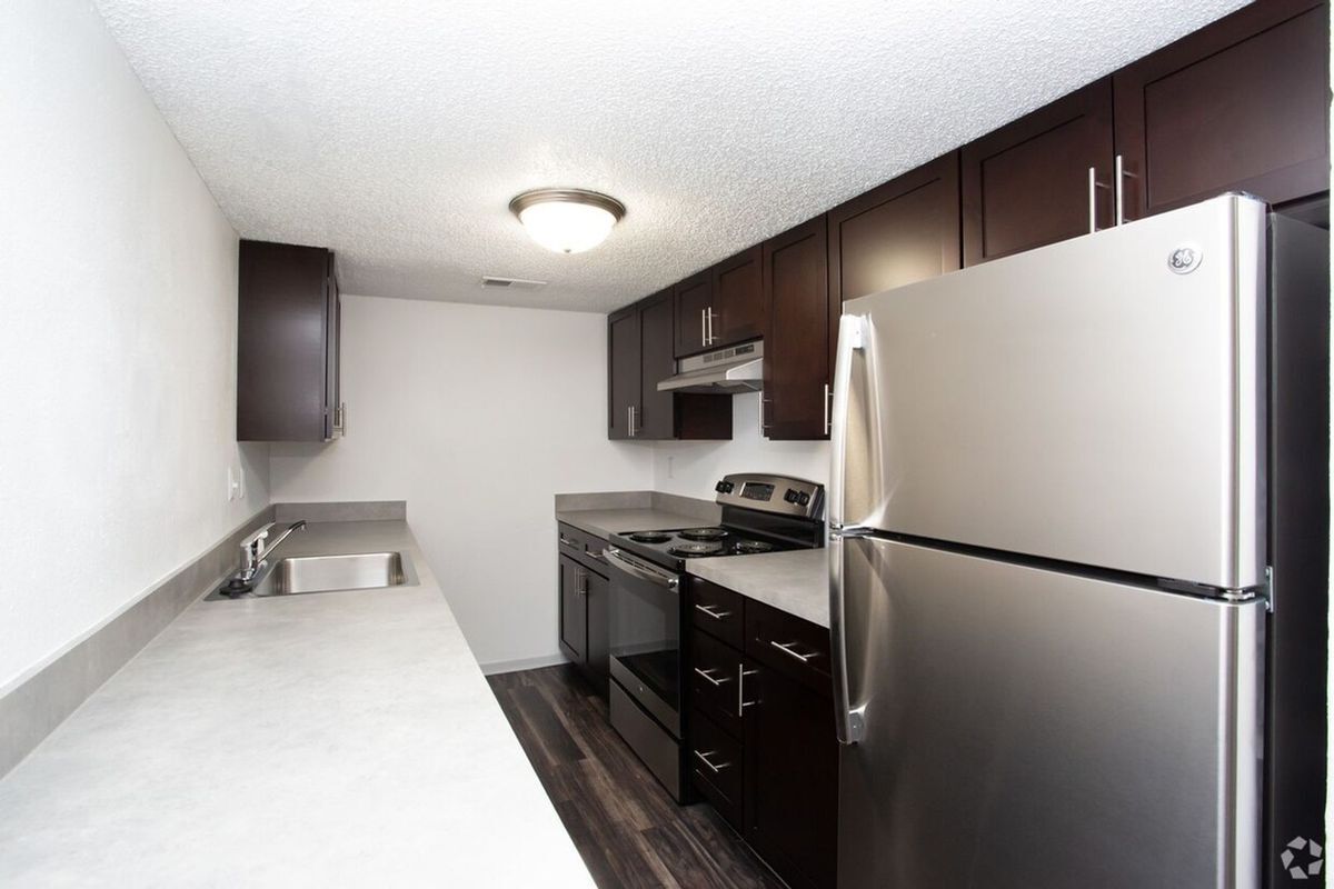 Building Photo - 8033 Gessner Dr