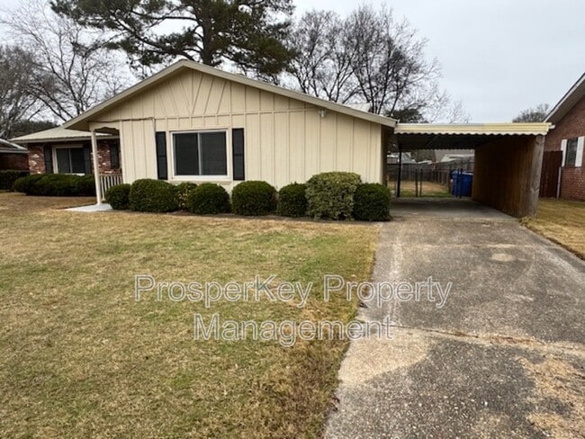 Building Photo - 3021 Emory St