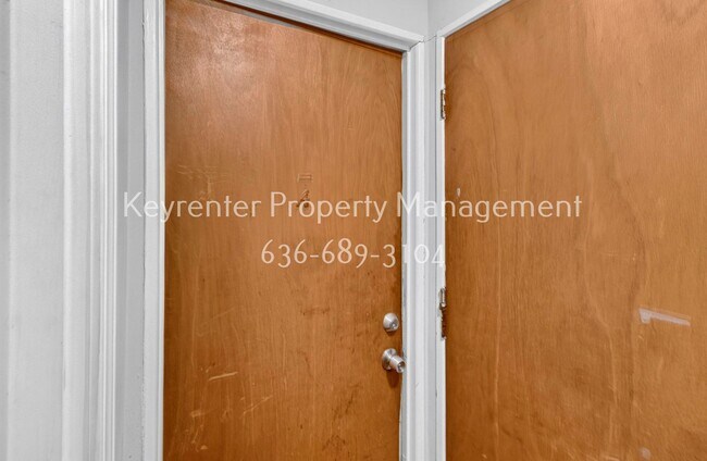 Building Photo - 7405 Olian Dr
