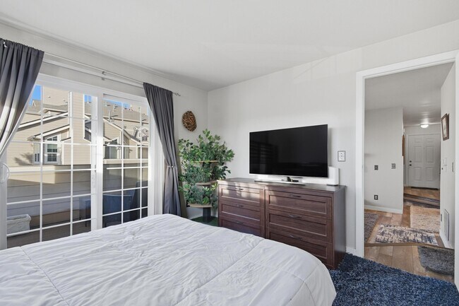 Building Photo - 4760 S Wadsworth Blvd