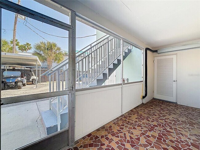 Building Photo - 1840 Shore Dr S