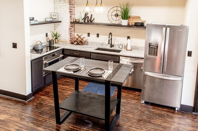 Interior Photo - Velencia Apartments