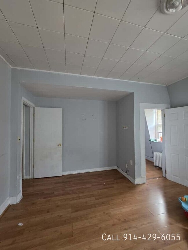 Primary Photo - 118 Waverly St