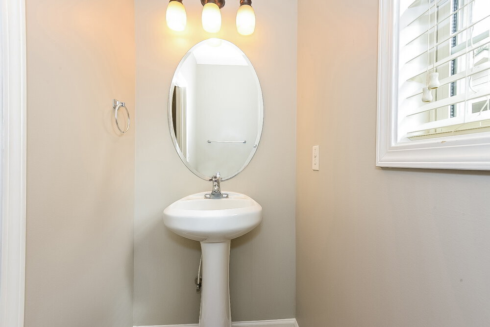 Building Photo - 2482 Folsom St