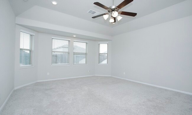 Building Photo - 31611 Lyle Mnr Dr