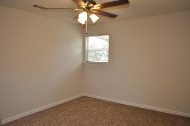 Building Photo - 2232 Shady Brook Dr