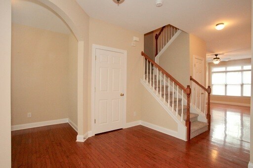 Building Photo - Hard to find Rental in Bonterra!!!