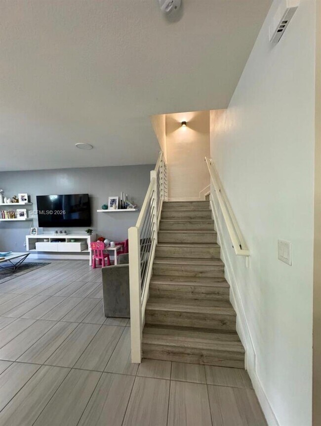 Building Photo - 10521 NW 81st Terrace