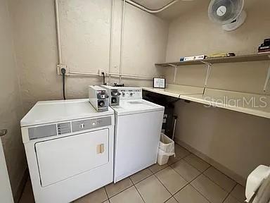 Building Photo - 995 La Guna Dr