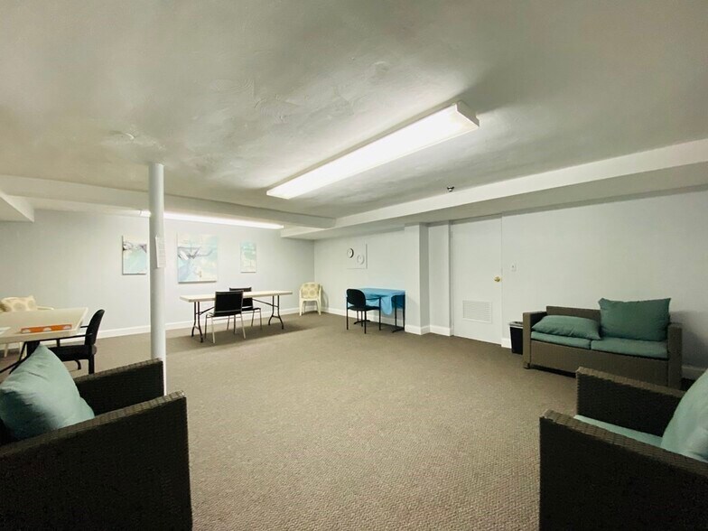 Building Photo - 50 Green St