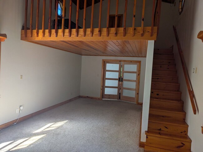 Building Photo - 6060 E Forest Trail Dr