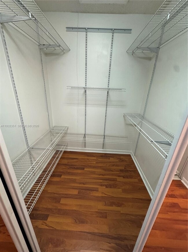 Building Photo - 327 NW 159th Ave