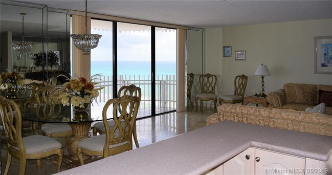 Building Photo - 6061 Collins Ave