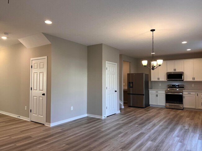 Building Photo - 6213 Boone Dr