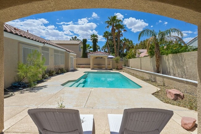 Building Photo - SE!! 4 Bedrooms!! Single Story!! NO HOA!! 3 Car Garage!!! Pool!!! Spa!!! RV Parking!!! Low mainte...