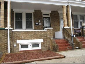 Building Photo - Spacious Rooms! Finished Basement! W/D! Available Now!