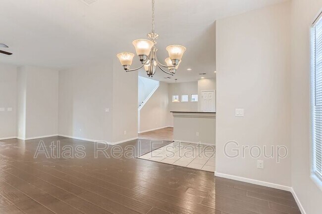 Building Photo - 9544 Alma Ridge Ave