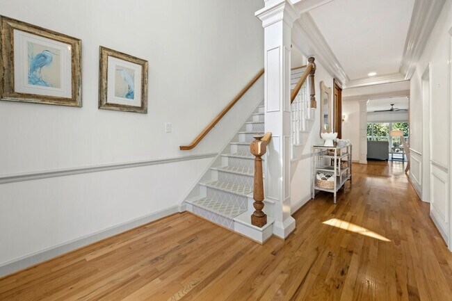 Building Photo - 773 Bonnyneck Dr