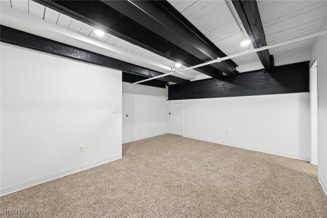 Building Photo - 2341 Scranton Rd