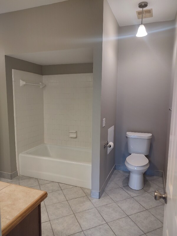 Building Photo - 304 Holly Hill Rd